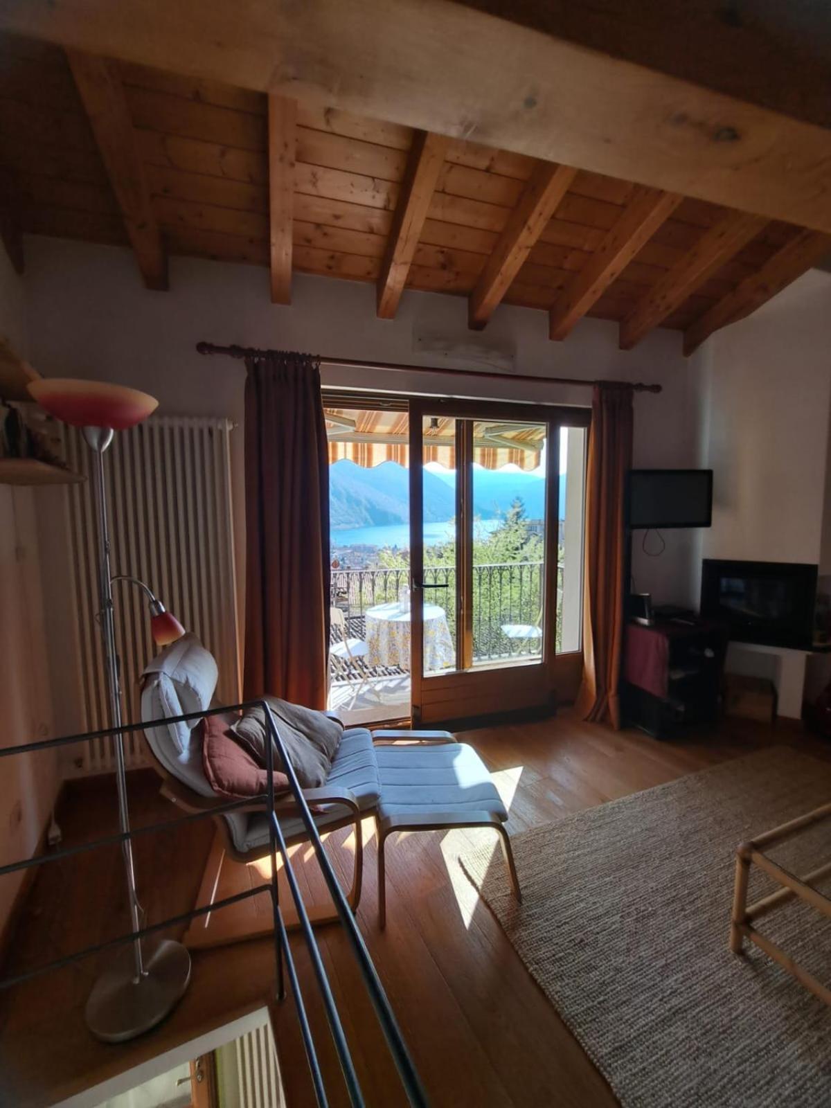 Casa Vista Lago E Giardino 波尔莱扎 外观 照片
